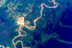 Vista aérea de Pucallpa, tomada por la NASA en el 2002.