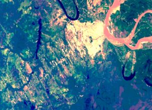 Vista a&eacute;rea de Pucallpa, tomada por la NASA en el 2002.