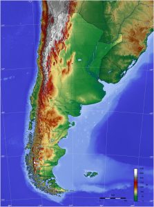 Mapa topográfico en blanco de Argentina.