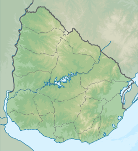 Mapa físico en blanco de Uruguay.