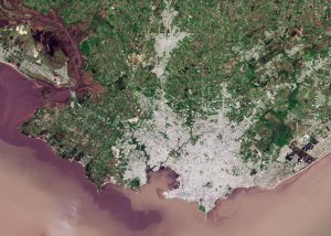 Imagen satelital de la ciudad de Montevideo