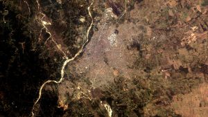 Imagen satelital de Santa Cruz de la Sierra en Bolivia. Imagen satelital de Santa Cruz de la Sierra en Bolivia.