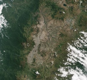 Tres d&eacute;cadas de expansi&oacute;n urbana en Quito