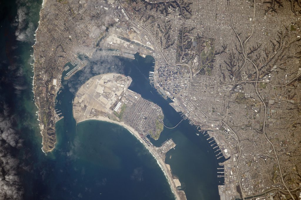 Imagen satelital de la bah&iacute;a de San Diego.