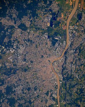 Vista de sat&eacute;lite de la ciudad de Burdeos