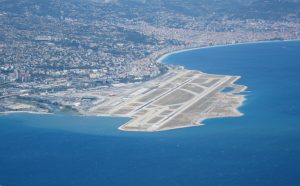 Aeropuerto de Niza Costa Azul - Visto desde el cielo - 2011.