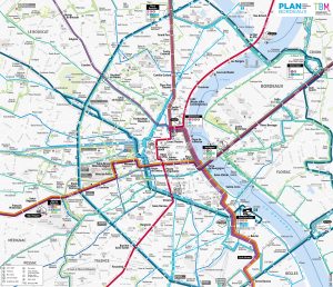 Plano del transporte público en el centro de Burdeos. Plano del transporte público en el centro de Burdeos.