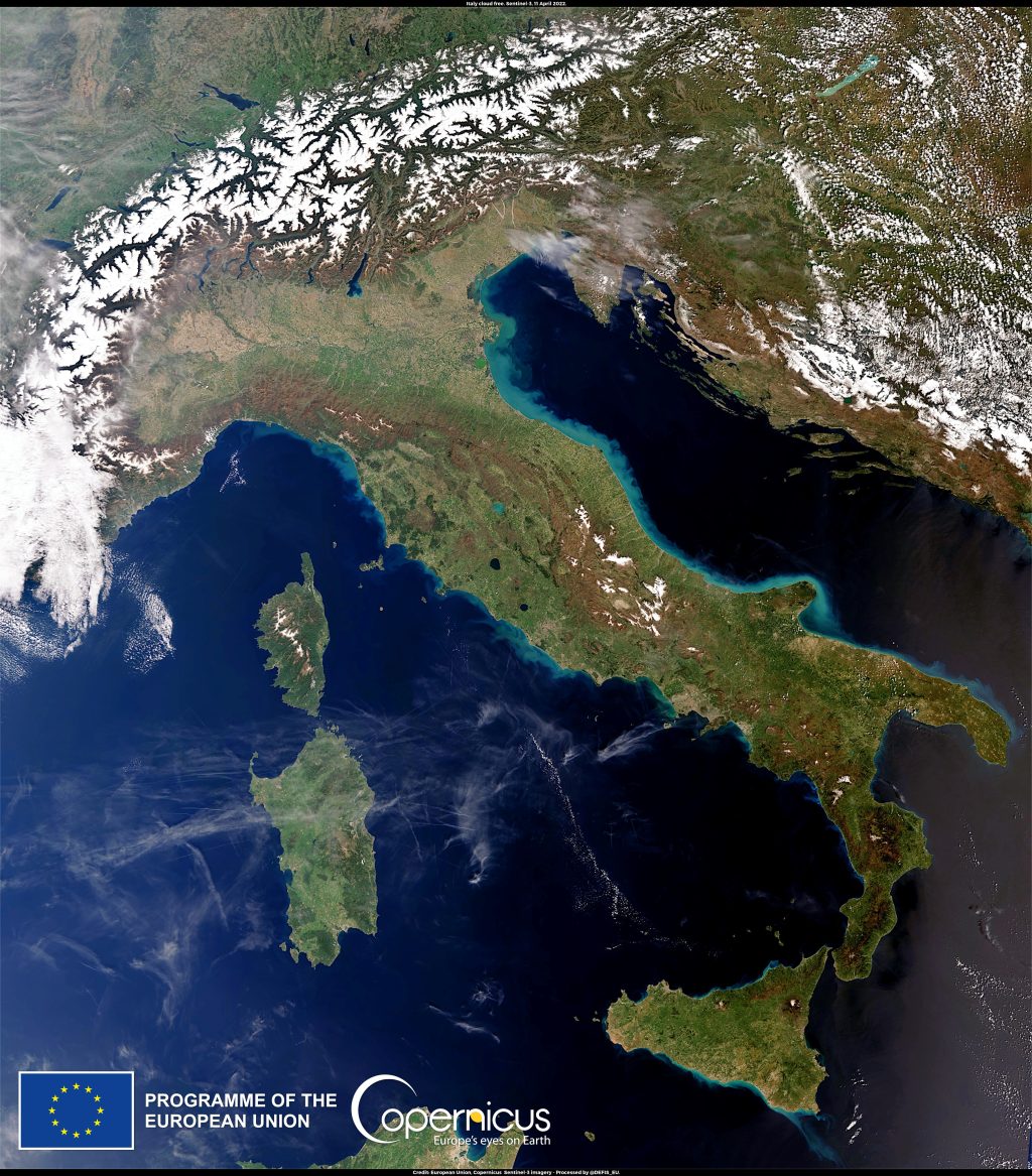 Fotograf&iacute;a satelital de Italia.