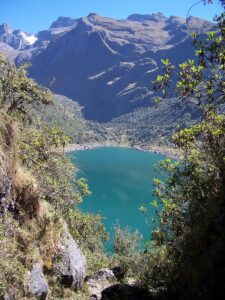 Laguna Uspacocha en el distrito de Abancay, departamento de Apurímac.