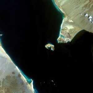 Vista satelital del estrecho de Bab el-Mandeb.